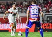 半岛体育官方-巴列卡诺重返胜利轨道，球队士气大振