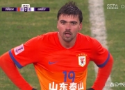 半岛体育投注-亚洲最佳射手在亚冠比赛中大放异彩！的简单介绍