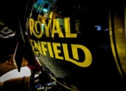 半岛体育平台-恩菲尔德焦点战役引爆球迷期待