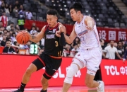 半岛体育培训-山东男篮在激烈对决中逆袭，战胜深圳队