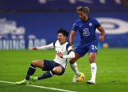 半岛体育网站-伦敦德比不败之战，红蓝队互交白卷