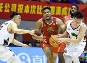 半岛体育在线-江西男篮主场击败湖北，保持晋级希望
