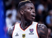 半岛体育教练-关于活塞队首发球员表现稳定，助球队取胜的信息