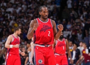 半岛体育官方登录入口-快船队在积极备战中展现出士气高涨