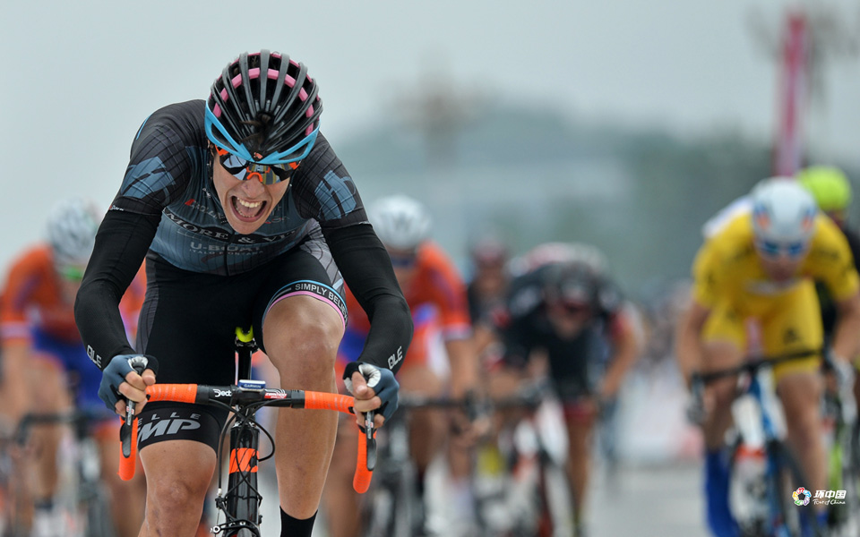 荷兰自行车选手快速冲刺，夺得头名的简单介绍