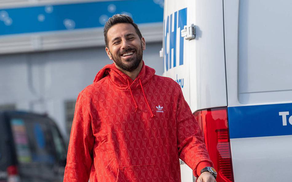 不来梅老将赞扬年轻队友表现出色的简单介绍