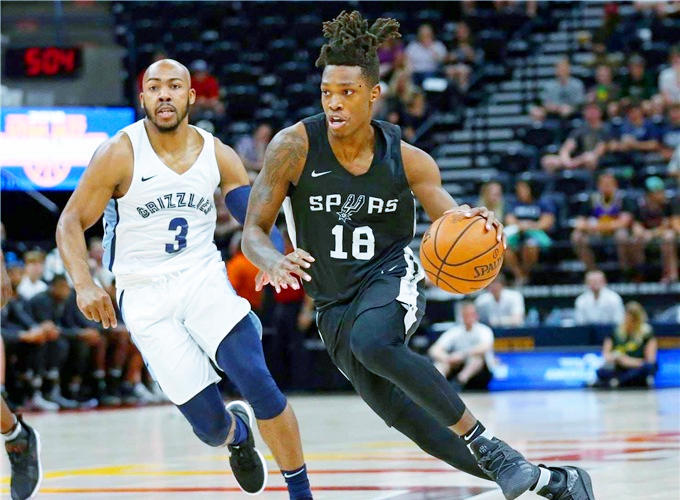 巴西伤病潮泛起，国家队备战出现困境的简单介绍