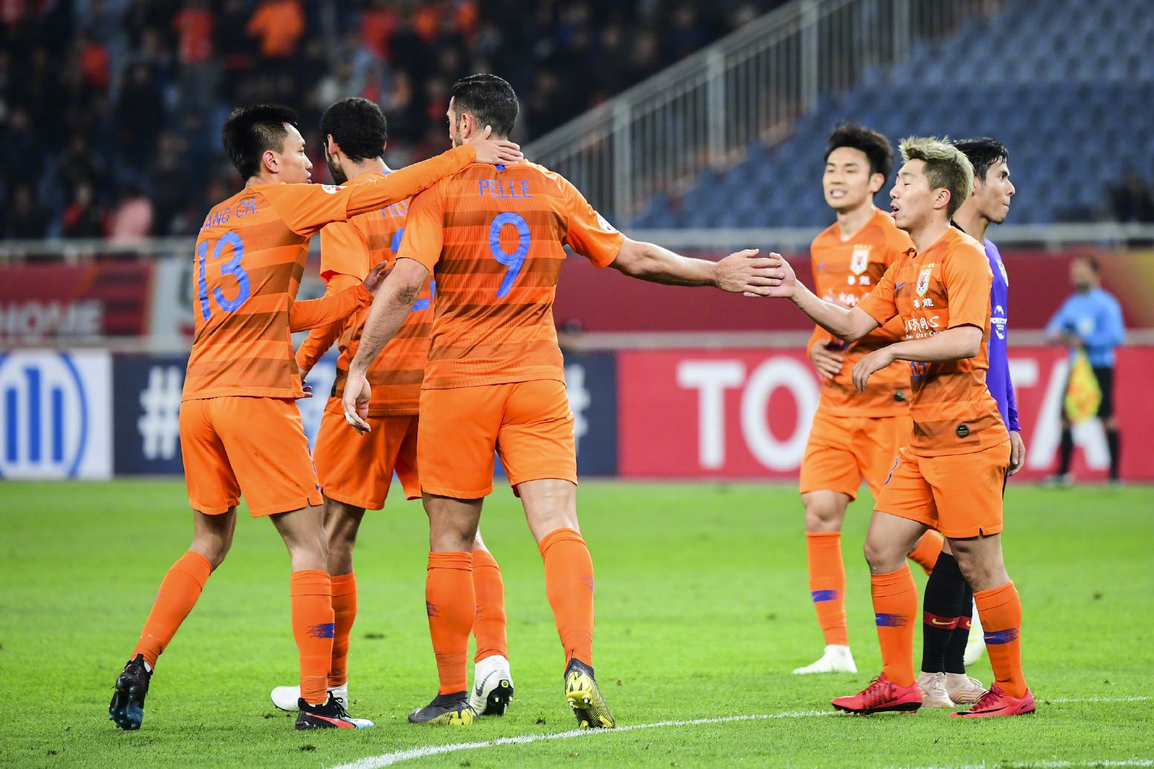 星光熠熠夺得胜利，球队士气高涨迎接下一场比赛的简单介绍