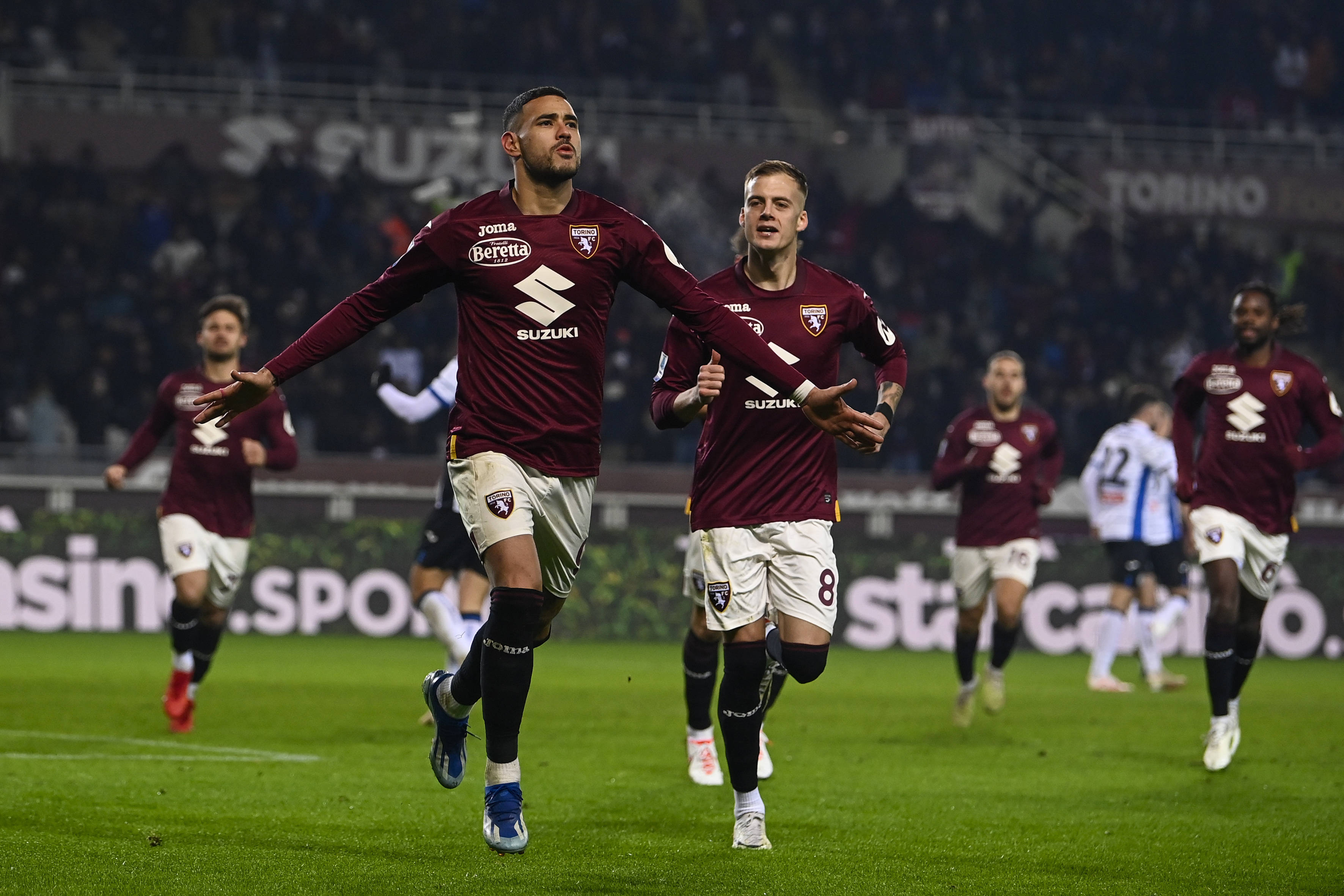 意甲热门球队争夺积分榜冠军宝座