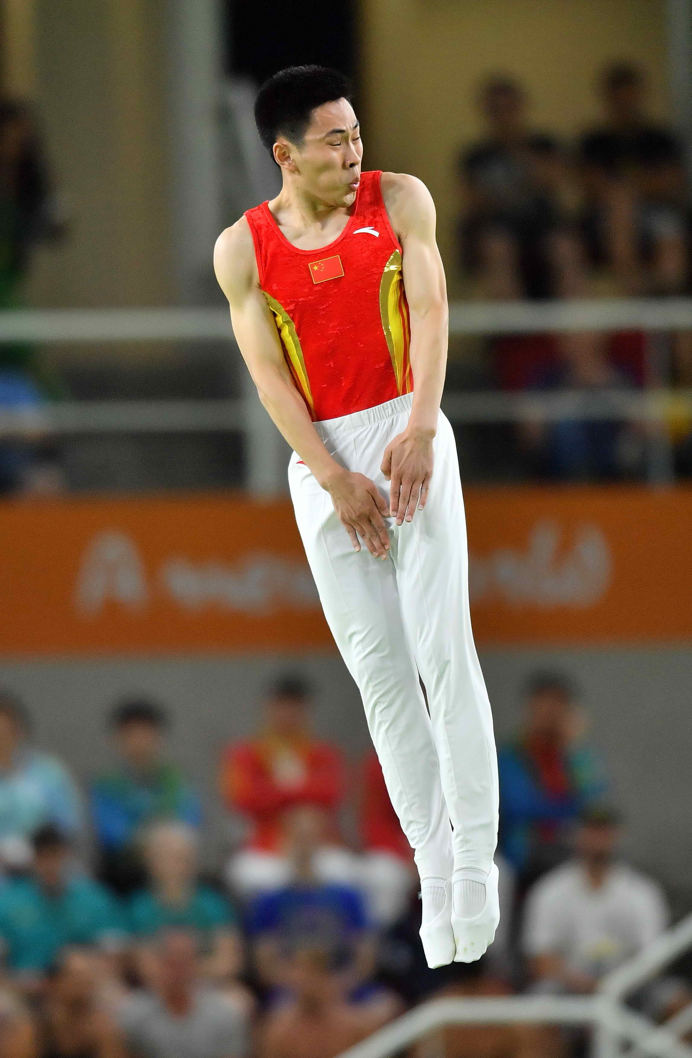 意大利蹦床选手表现出色摘银的简单介绍