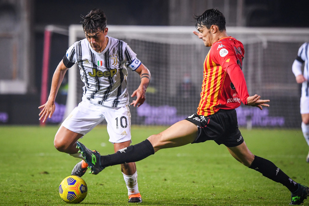 包含贝内文托客场逼平，积分保持的词条