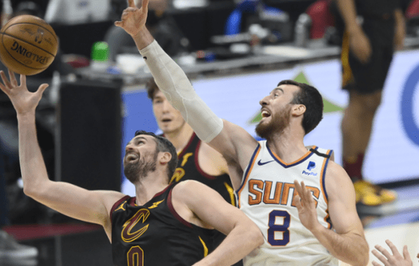 斯帕尔客场逆转击败拉齐奥，势不可挡