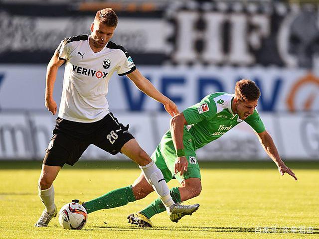 包含不伦瑞克主场告捷，保级前景一片光明的词条