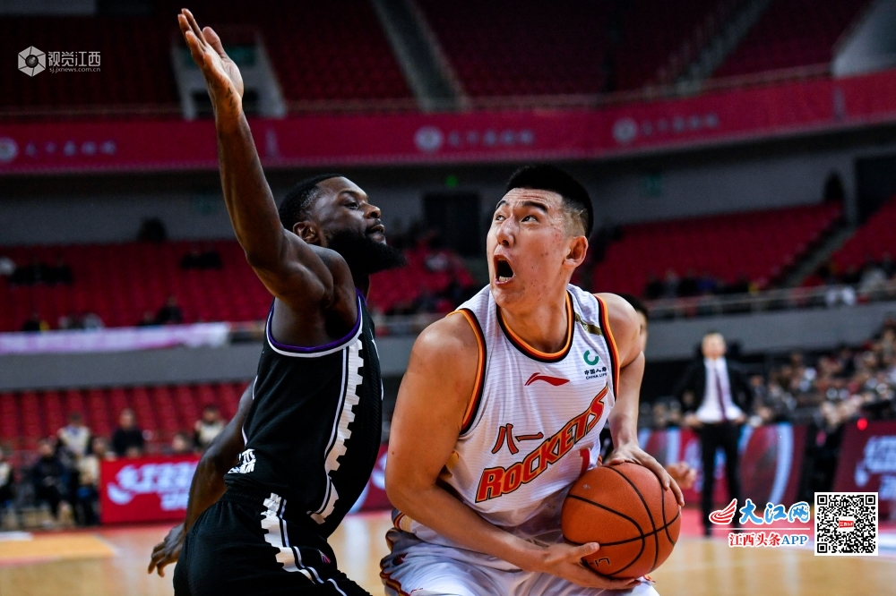 江西男篮主场击败湖北，保持晋级希望