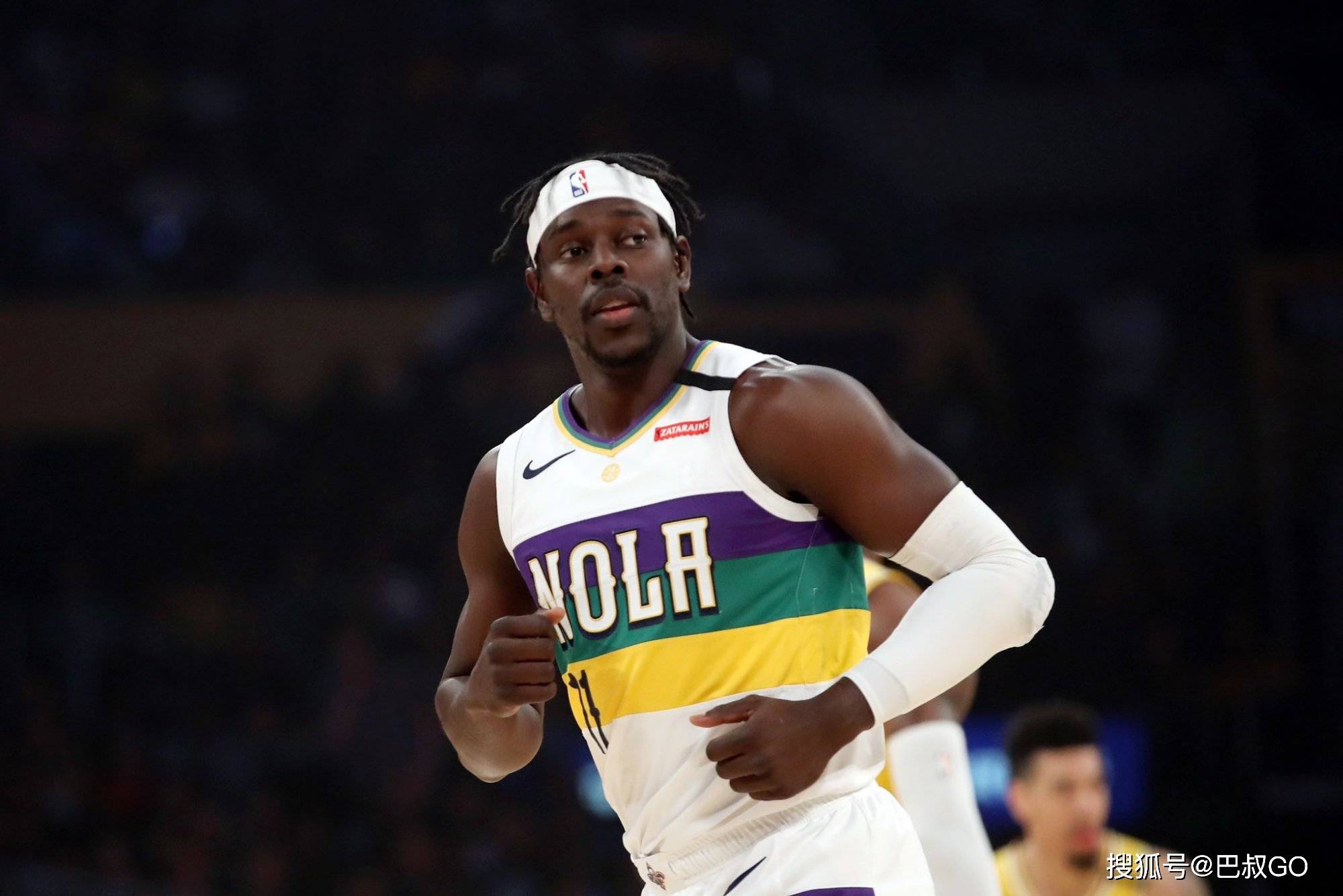 鹈鹕逆袭开拓者，霍利迪表现抢眼的简单介绍