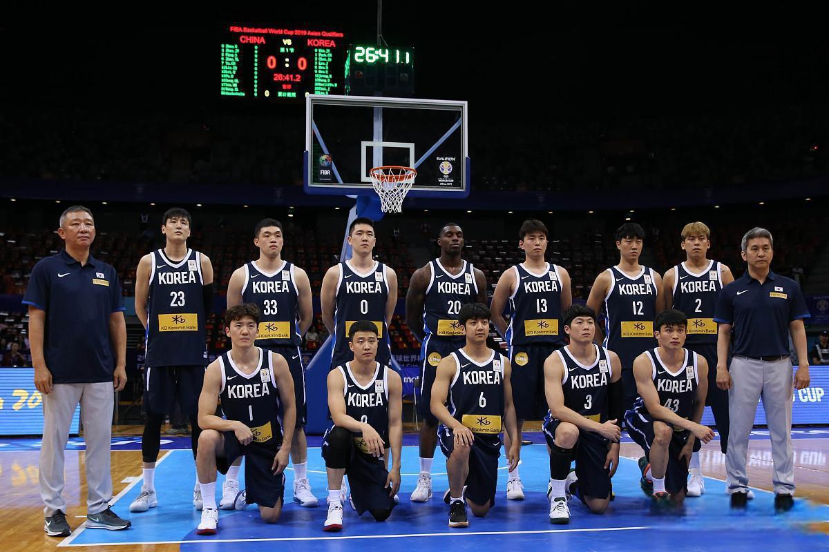 青岛队战胜陕西队，表现出色进军季后赛的简单介绍